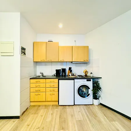 Central King Studio - 10 Mins Walk From Downtown Vienna Exterior photo