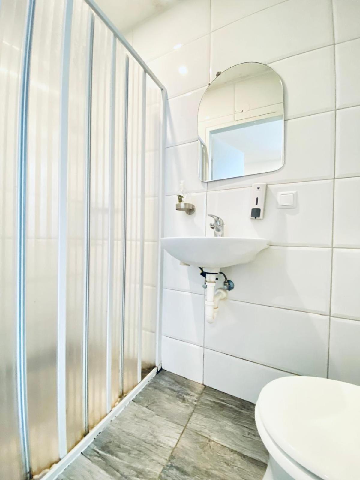 King - 10 Mins Walk From Downtown Apartament *