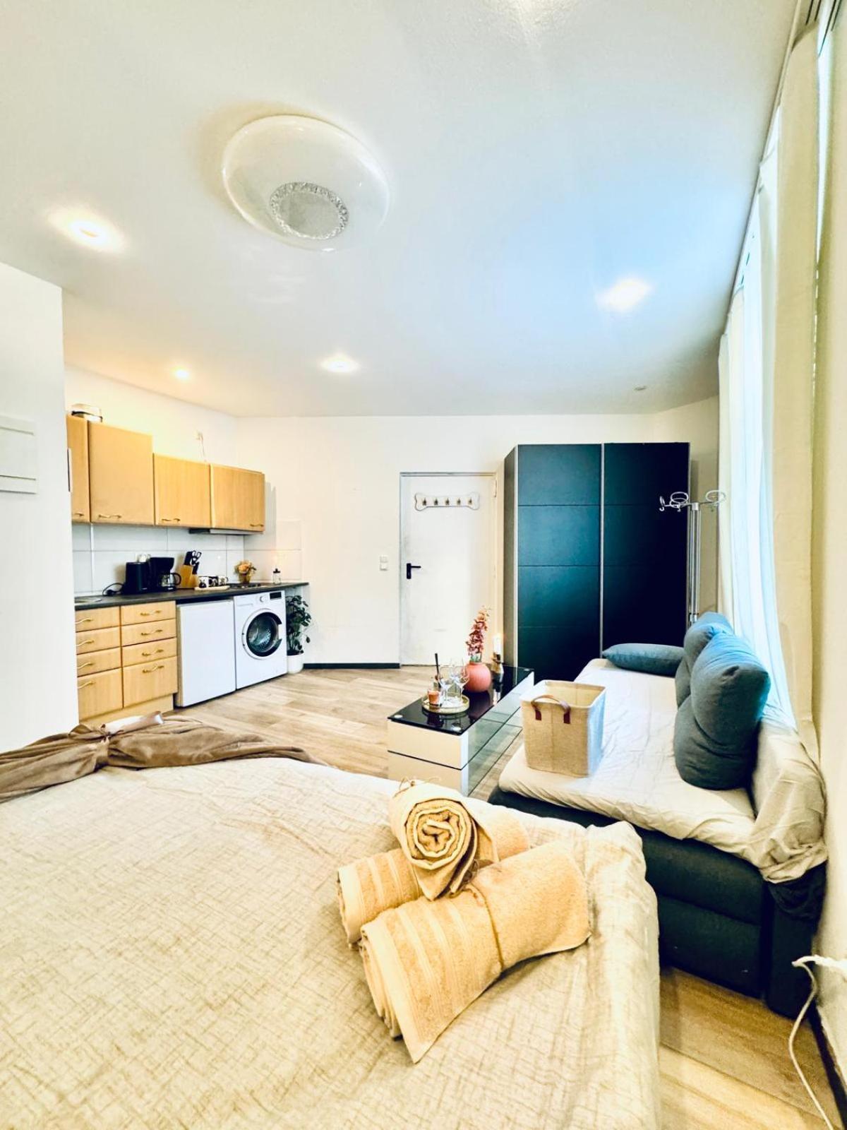 King - 10 Mins Walk From Downtown Vienna