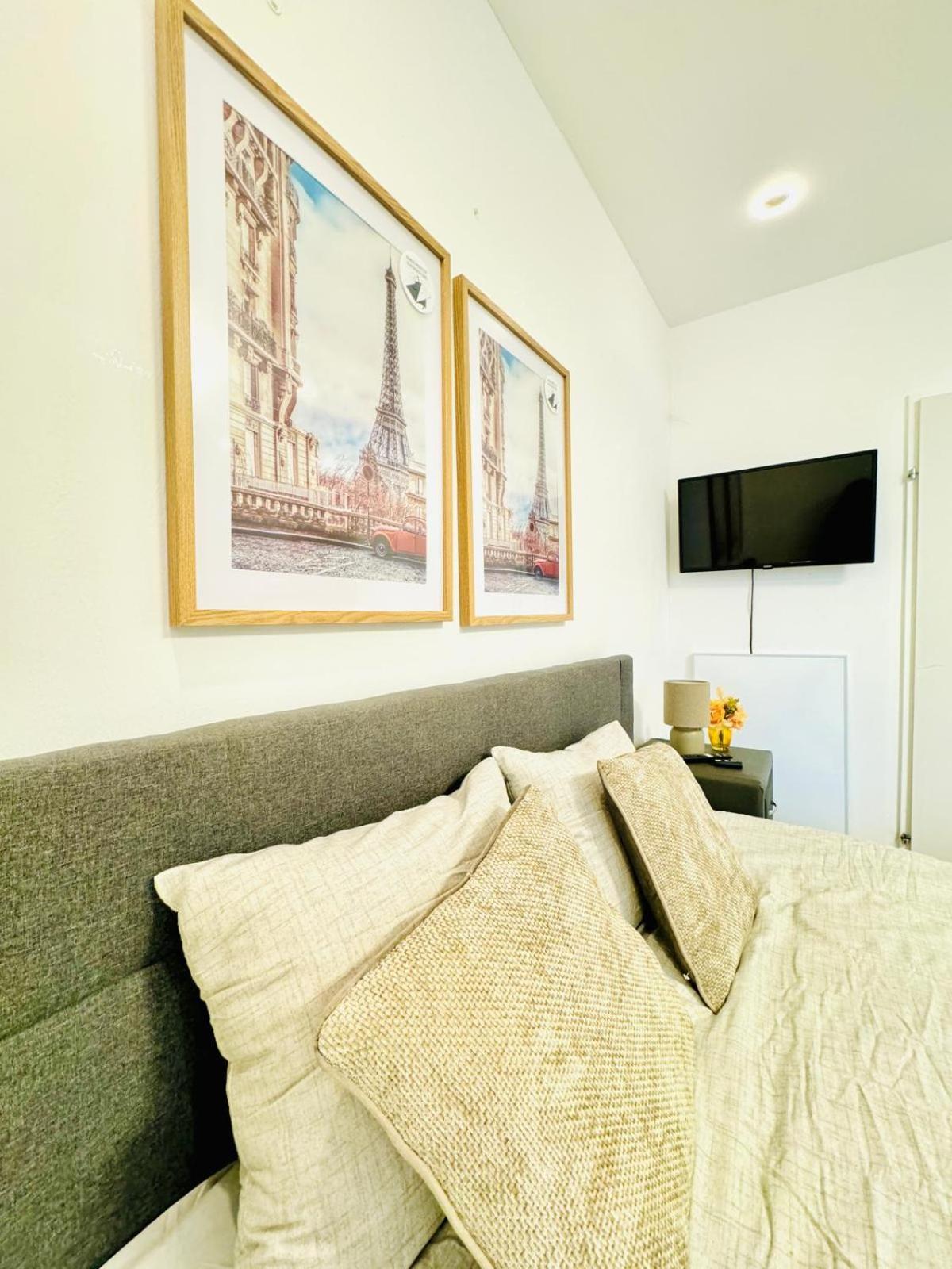 Apartment King - 10 Mins Walk From Downtown Vienna